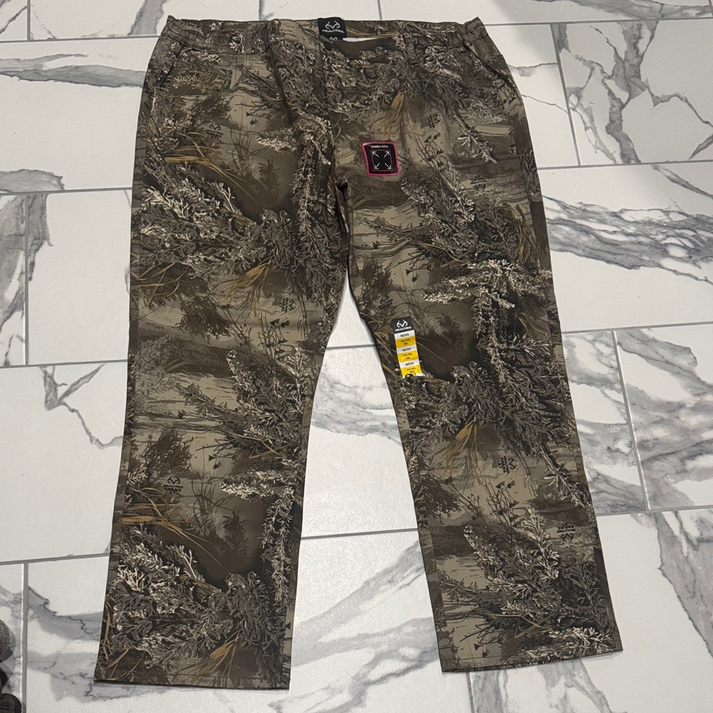Realtree Men's Brown Camouflage Pants